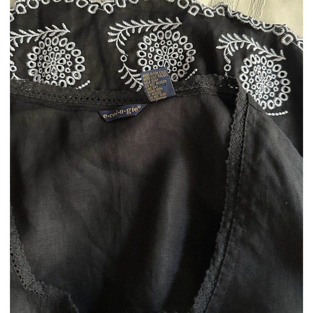 Ecologie Black 100% Linen Blouse, Size M, with White Embroidery and 3/4 Sleeve - Picture 13 of 13